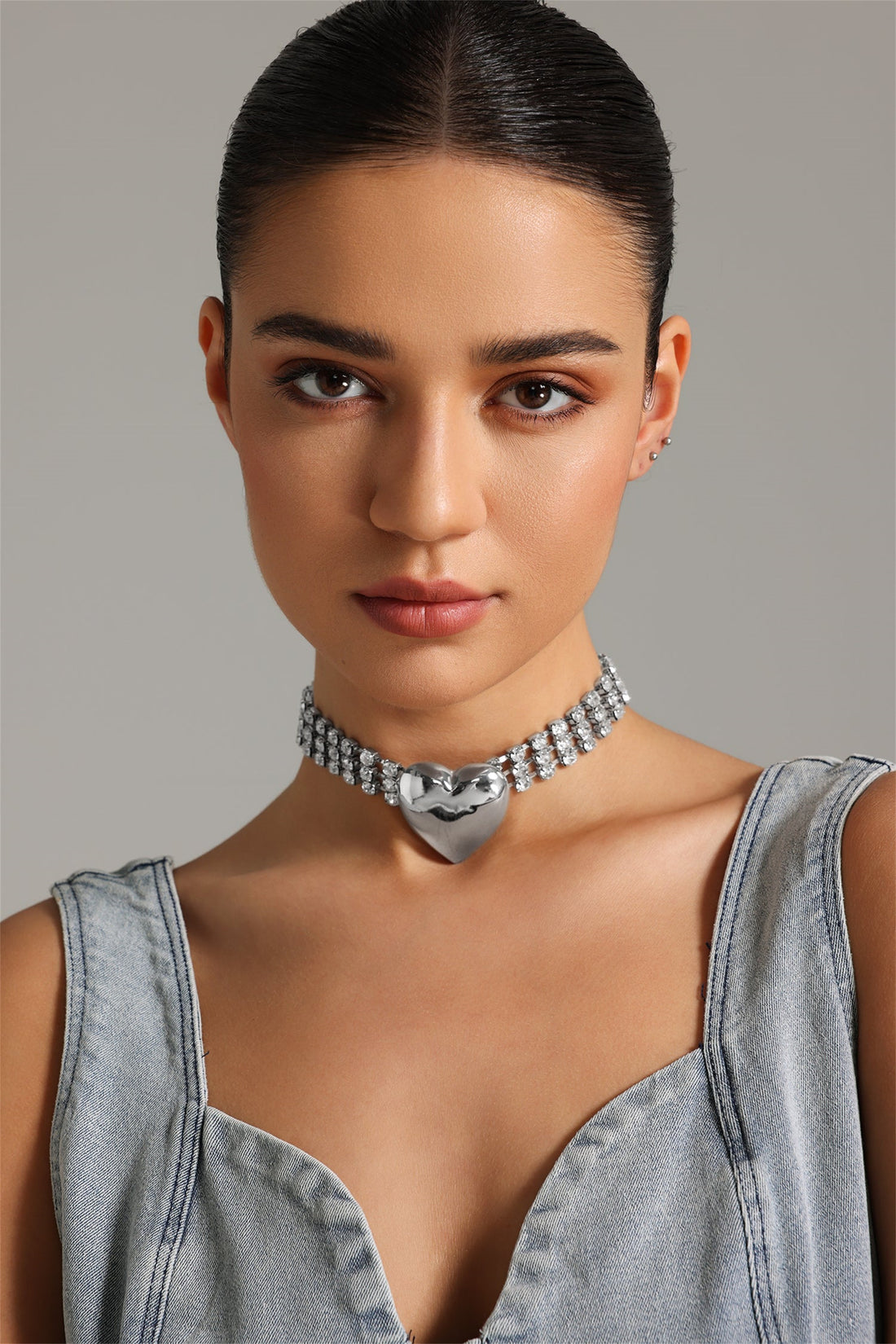 Metal Heart Embellished Rhinestone Choker