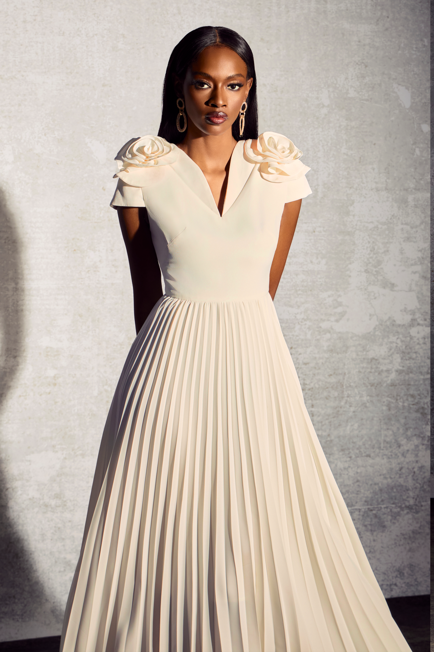 Grace V-neck Floral Pleated Maxi Dress