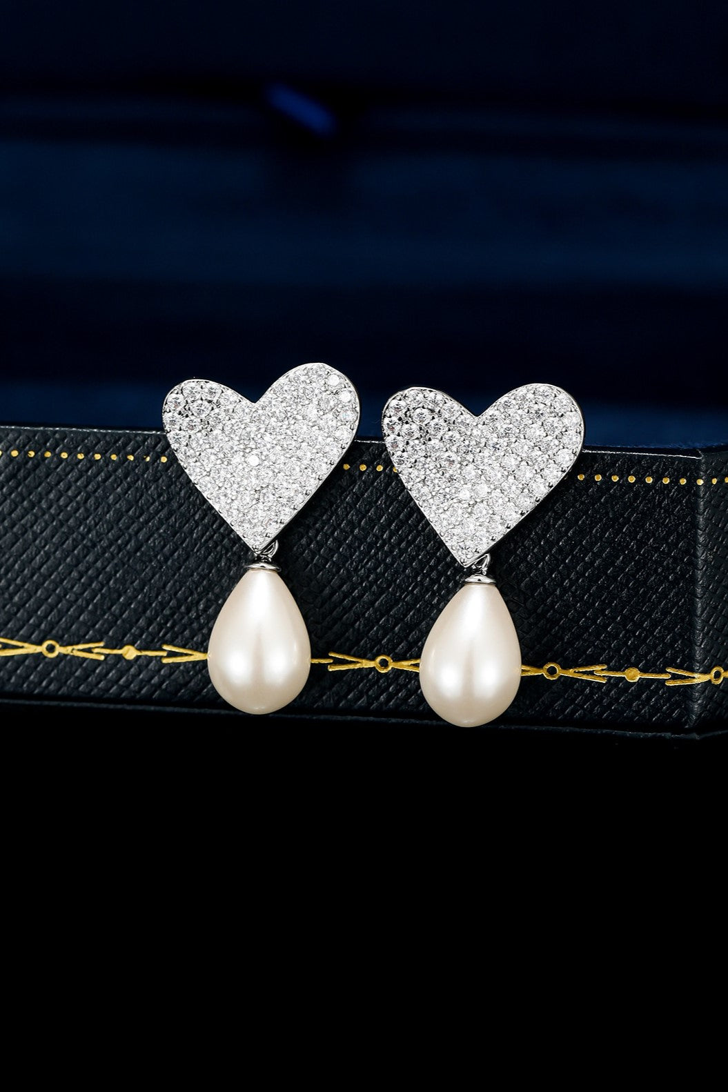 Hilary Heart Diamond Pearl Earrings