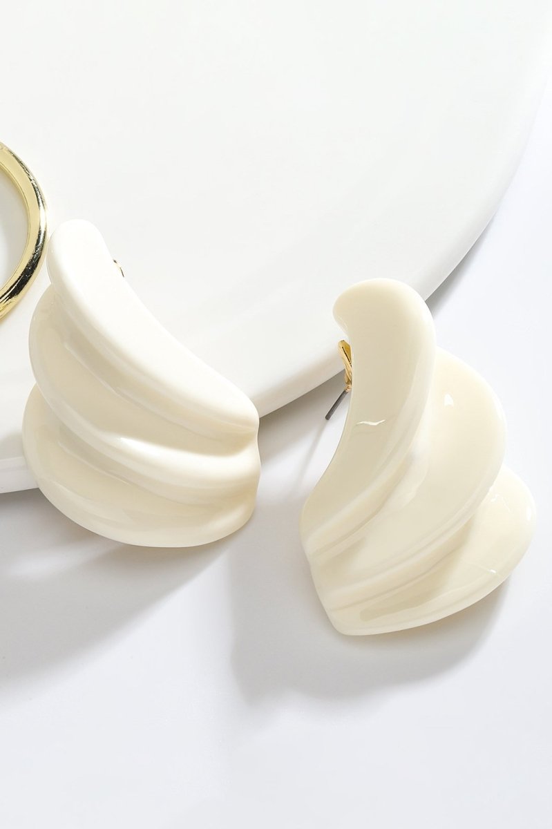 Resin Shell-shaped Earrings